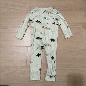 Kyte BABY Zippered Romper Fish Patterned Footie in Cream and Green